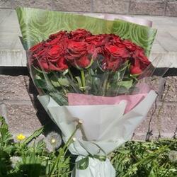 Элитный букет из красных роз