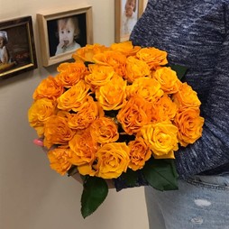 25 оранжевых роз 40 см